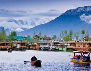 Shikara Ride Srinagar